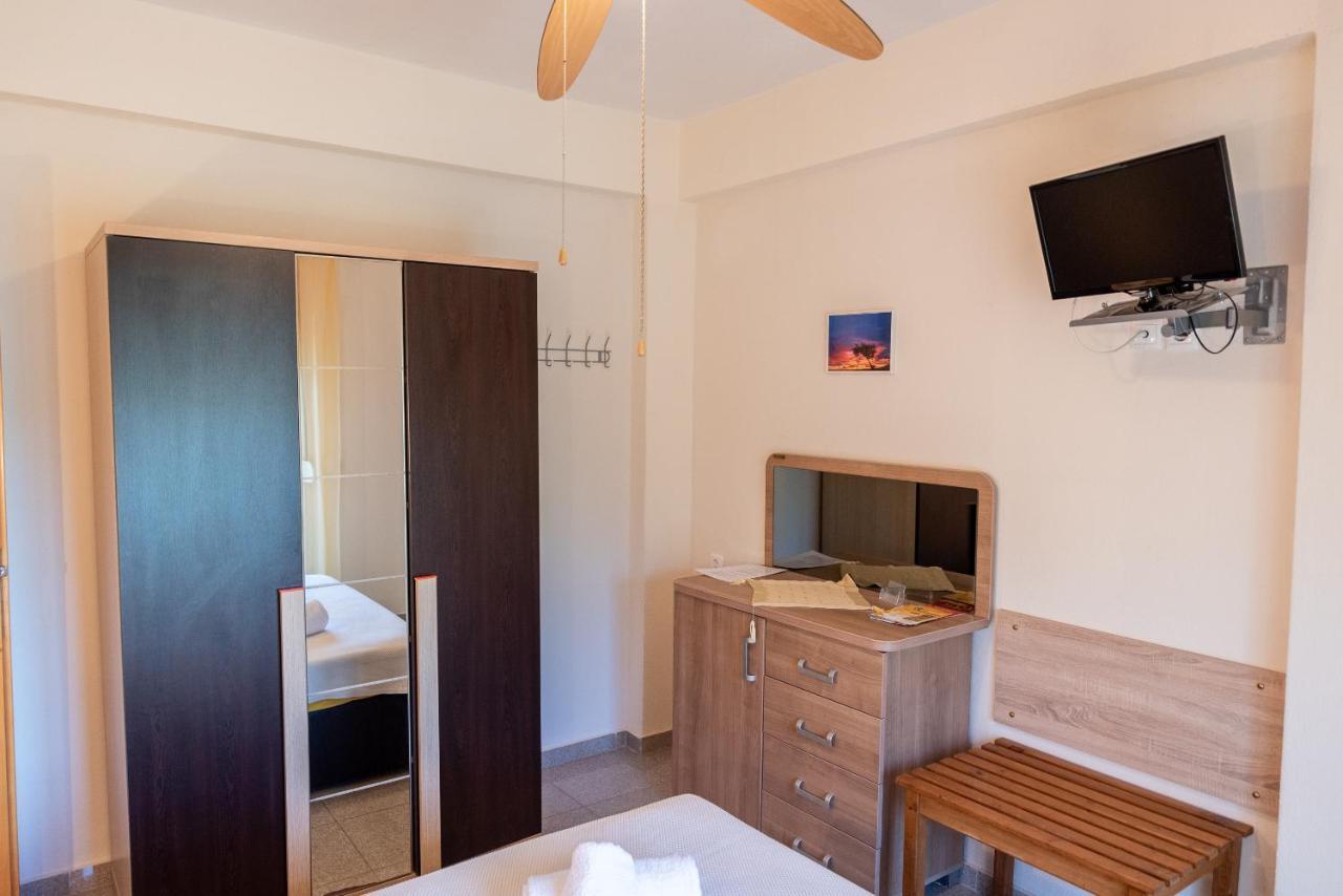 Nikos Apartments 오르모스 파나기아스 외부 사진